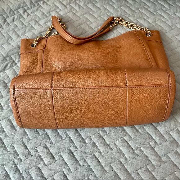 Tory Burch Britten Tote - Picture 7 of 12